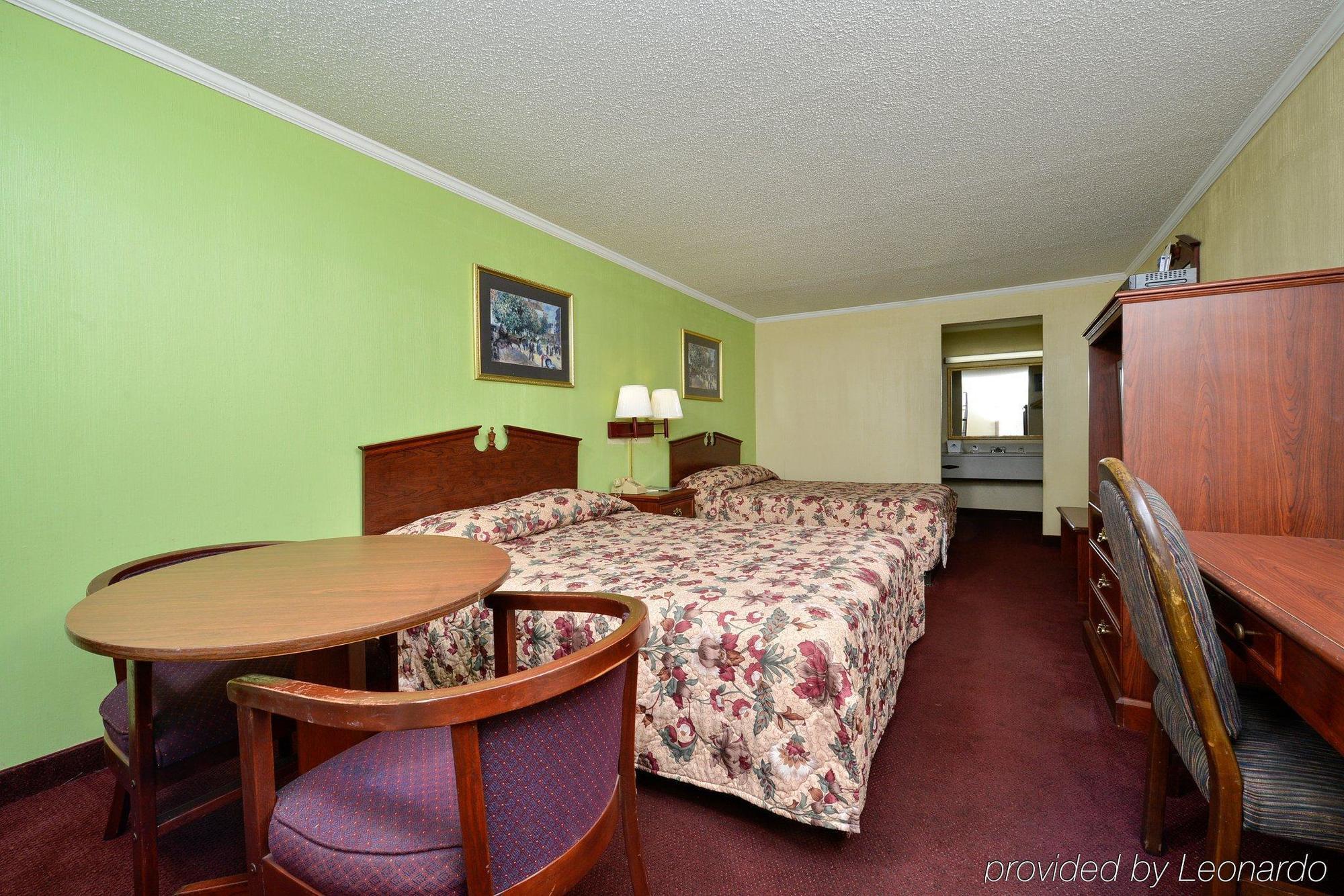 Americas Best Value Inn Camden 외부 사진